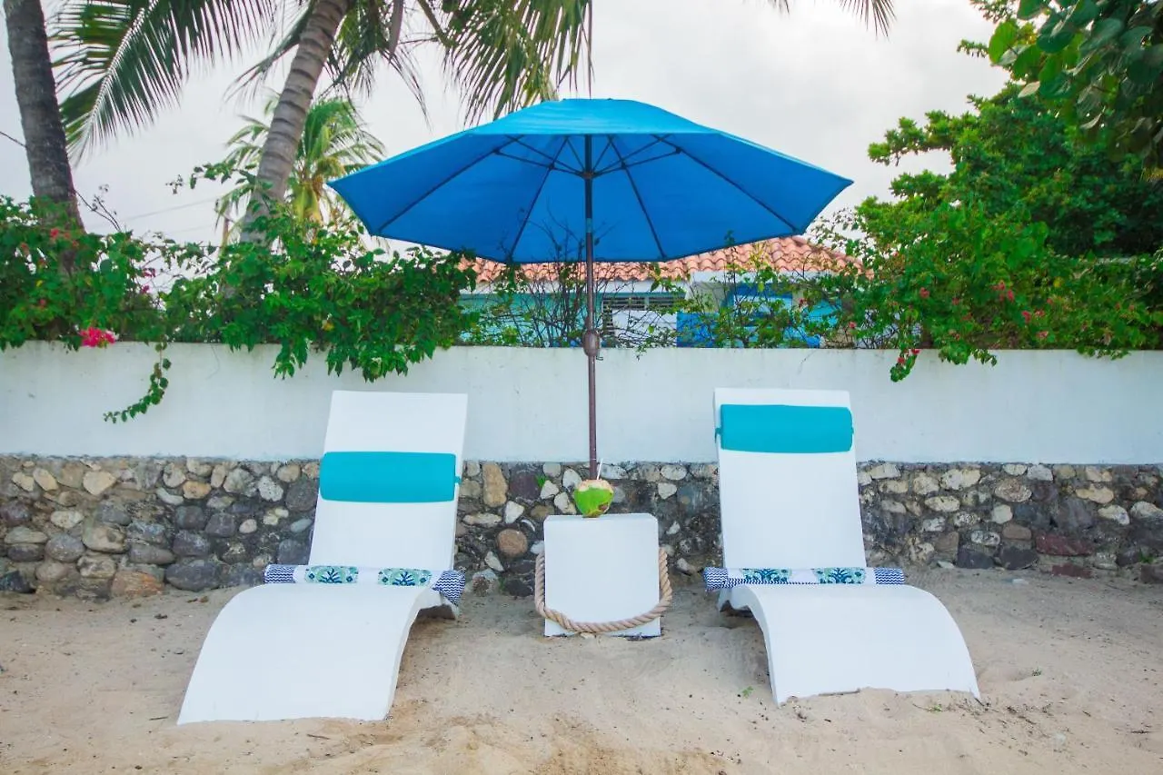 Edgewater Beach Villa - Beach Front, Close To All Attractions St Mary 0*,  Jamaica