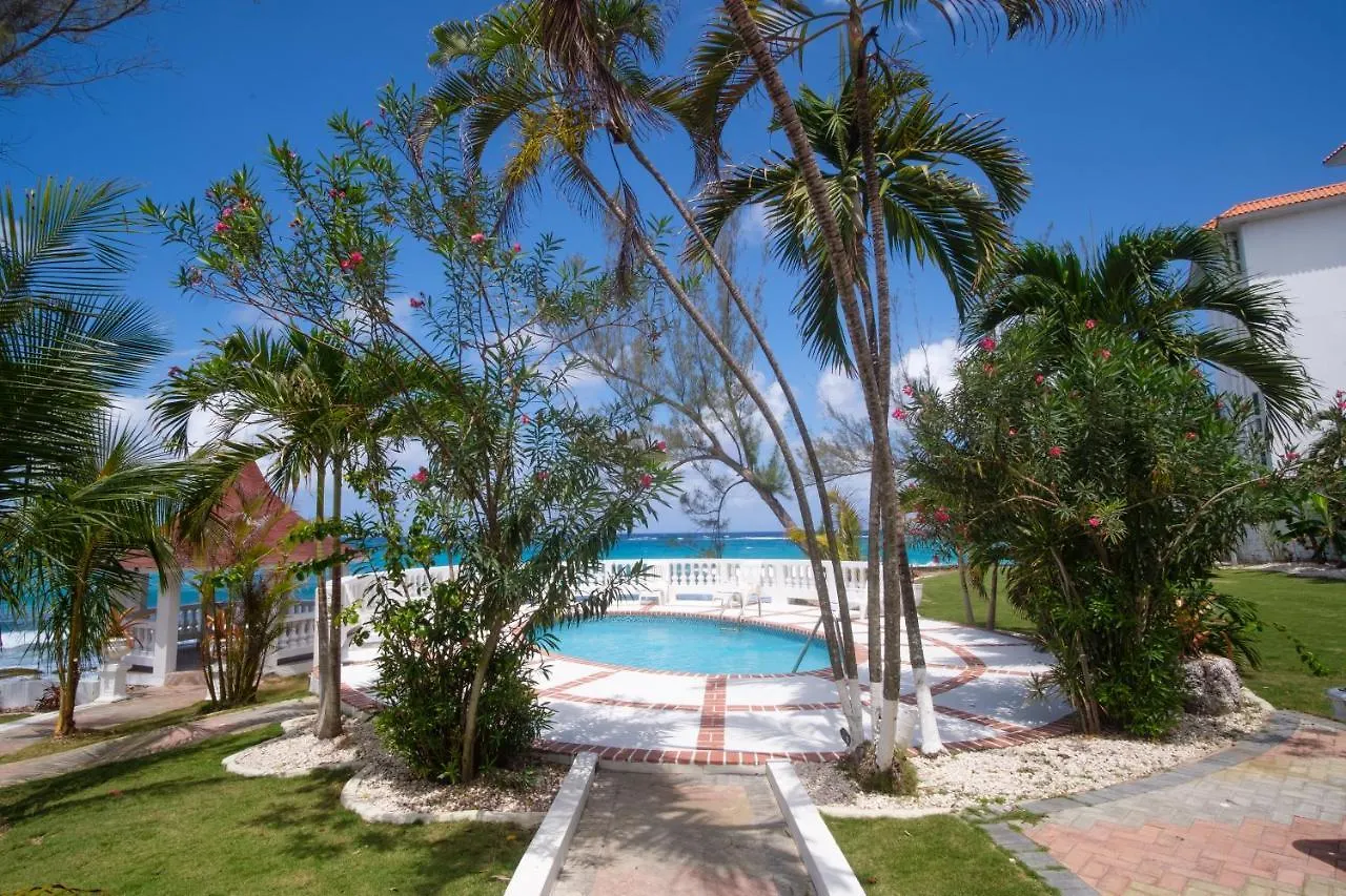 Edgewater Beach Villa - Beach Front, Close To All Attractions St Mary Hotel