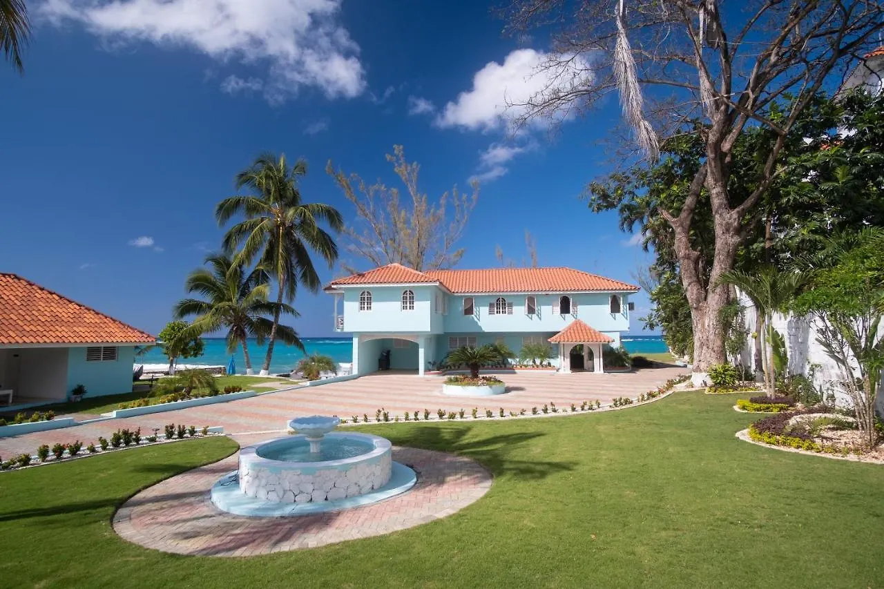 Hotel Edgewater Beach Villa - Beach Front, Close To All Attractions St Mary