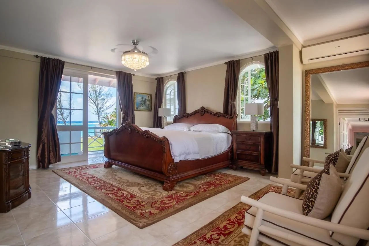 Edgewater Beach Villa - Beach Front, Close To All Attractions St Mary